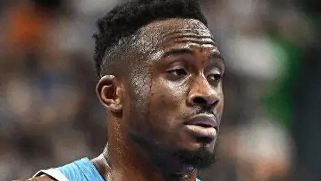 湖人布朗尼季前赛强势表现，潜力无限引期待